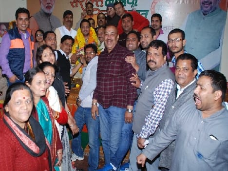 Gajraj Bisht welcomed by BJP workers